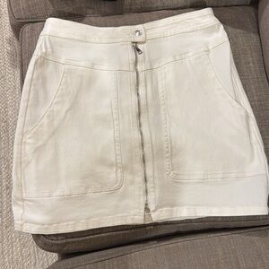 NWT Size 31 a loves a Cargo Skirt